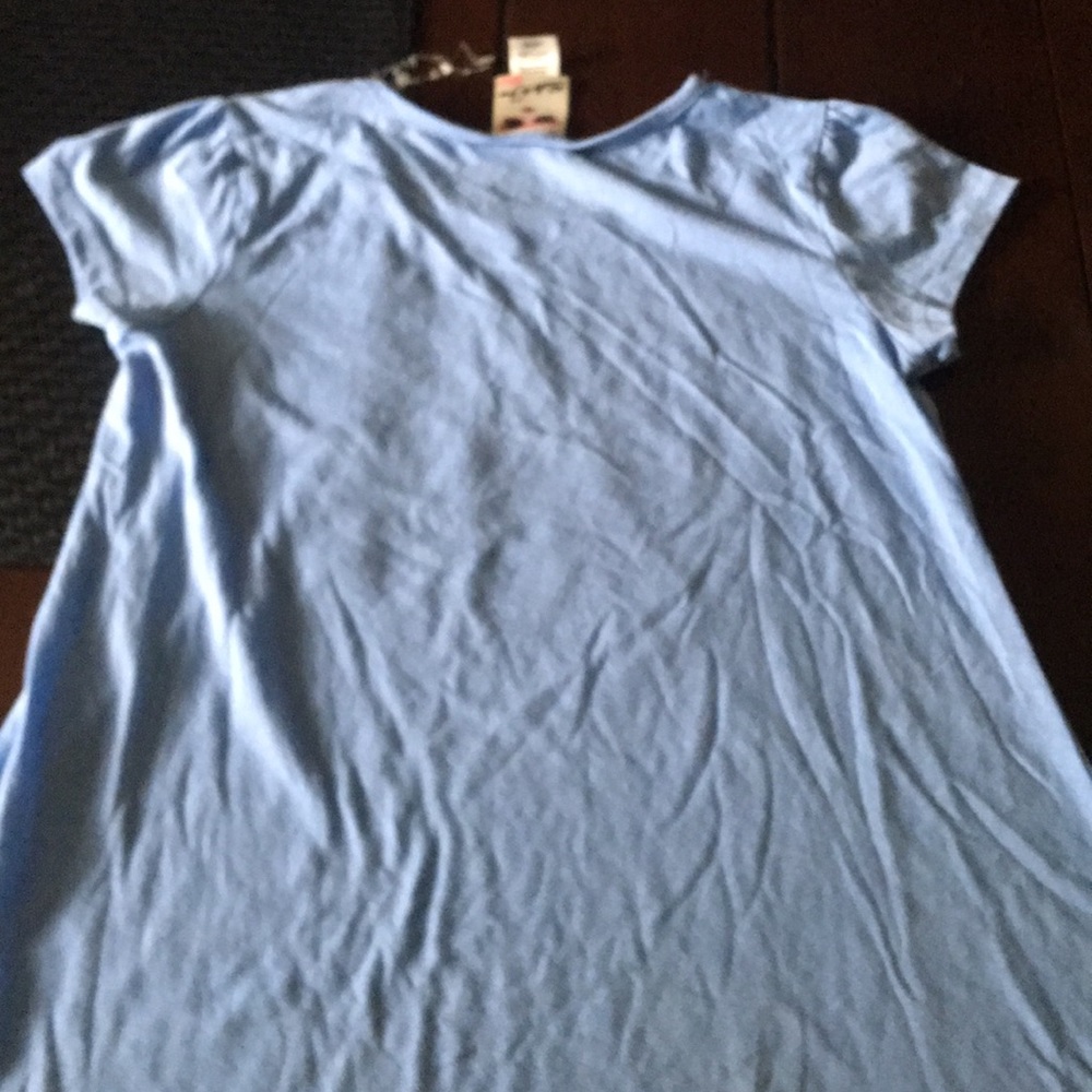 Shirt - Picture 2 of 2